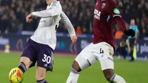 库里第三节独得30分，勇士大胜独行侠24分